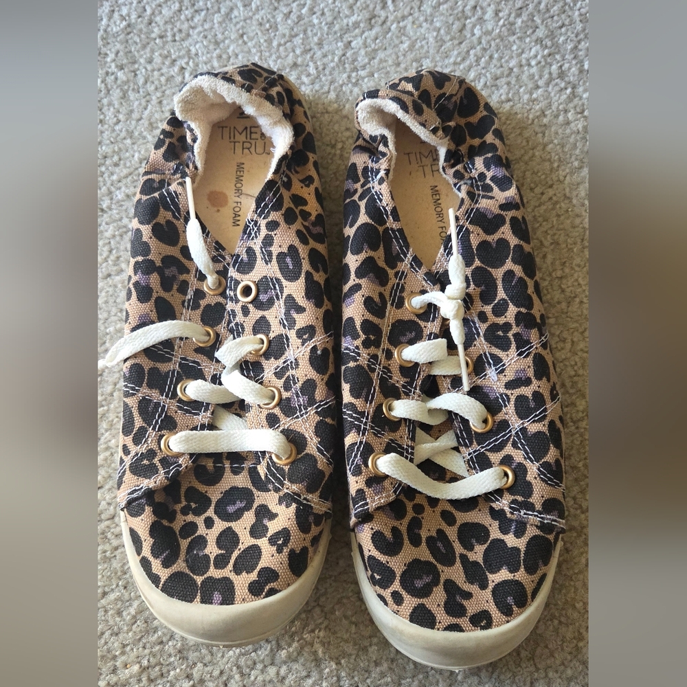 Time And Tru Women's Shoes Size 9 Leopard Print Brown Tan Memory Foam